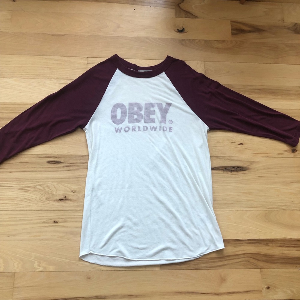 Three quarter sleeve shirt